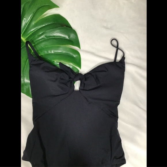 NWT $132 Trina Turk Getaway Solid High Leg Maillot One Piece‎ [SZ 4 ] - Picture 3 of 7